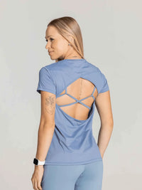 Blusa Manga Curta com Decote nas Costas – Leveza, Estilo