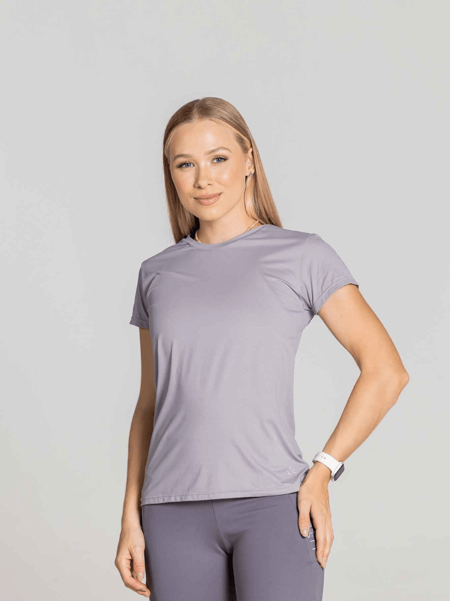 Blusa Manga Curta com Decote nas Costas – Leveza, Estilo
