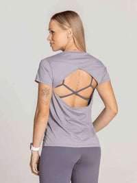 Blusa Manga Curta com Decote nas Costas – Leveza, Estilo