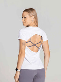 Blusa Manga Curta com Decote nas Costas – Leveza, Estilo