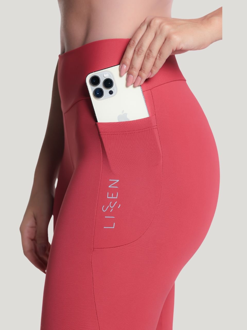 Legging Feminina Inside com Bolsos e Recortes
