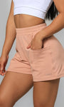Short feminino comfy com elástico na cintura e bolsos frontais