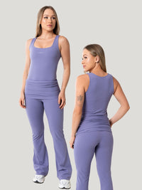 Conjunto Fitness Feminino Peach – Regata Coladinha + Calça Flare de Média Compressão