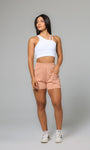 Short feminino comfy com elástico na cintura e bolsos frontais