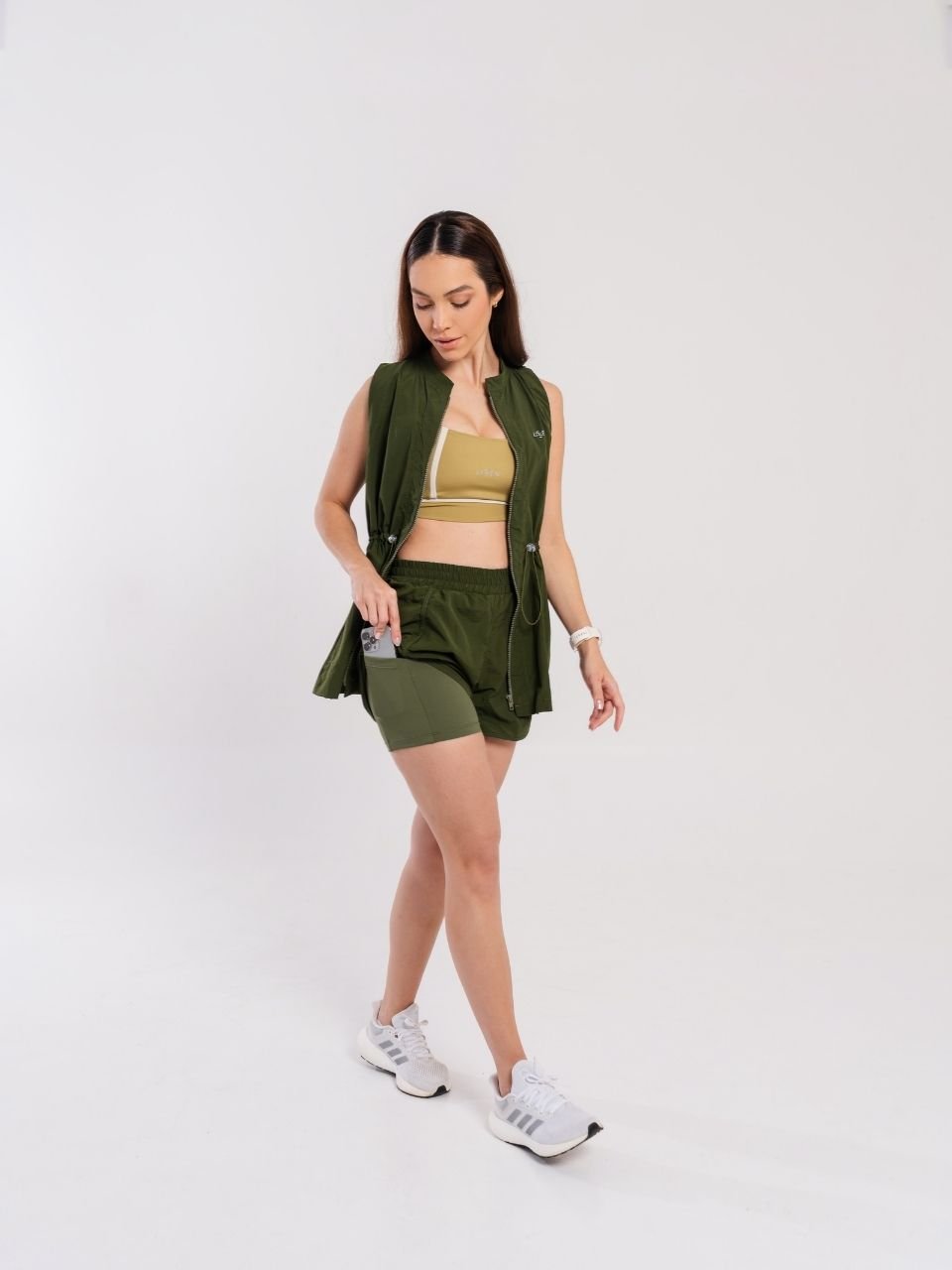 Short soltinho de tactel com bermuda interna e bolso