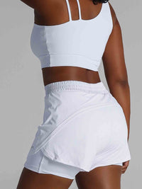 Short Feminino Bermuda Interna com Bolsos Laterais