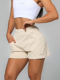 Short Feminino Comfy Bolsos Frontais