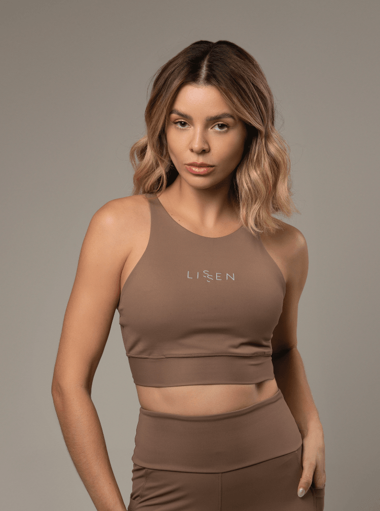 Top Cropped Fitness e Casual de alças finas com decote nas costas