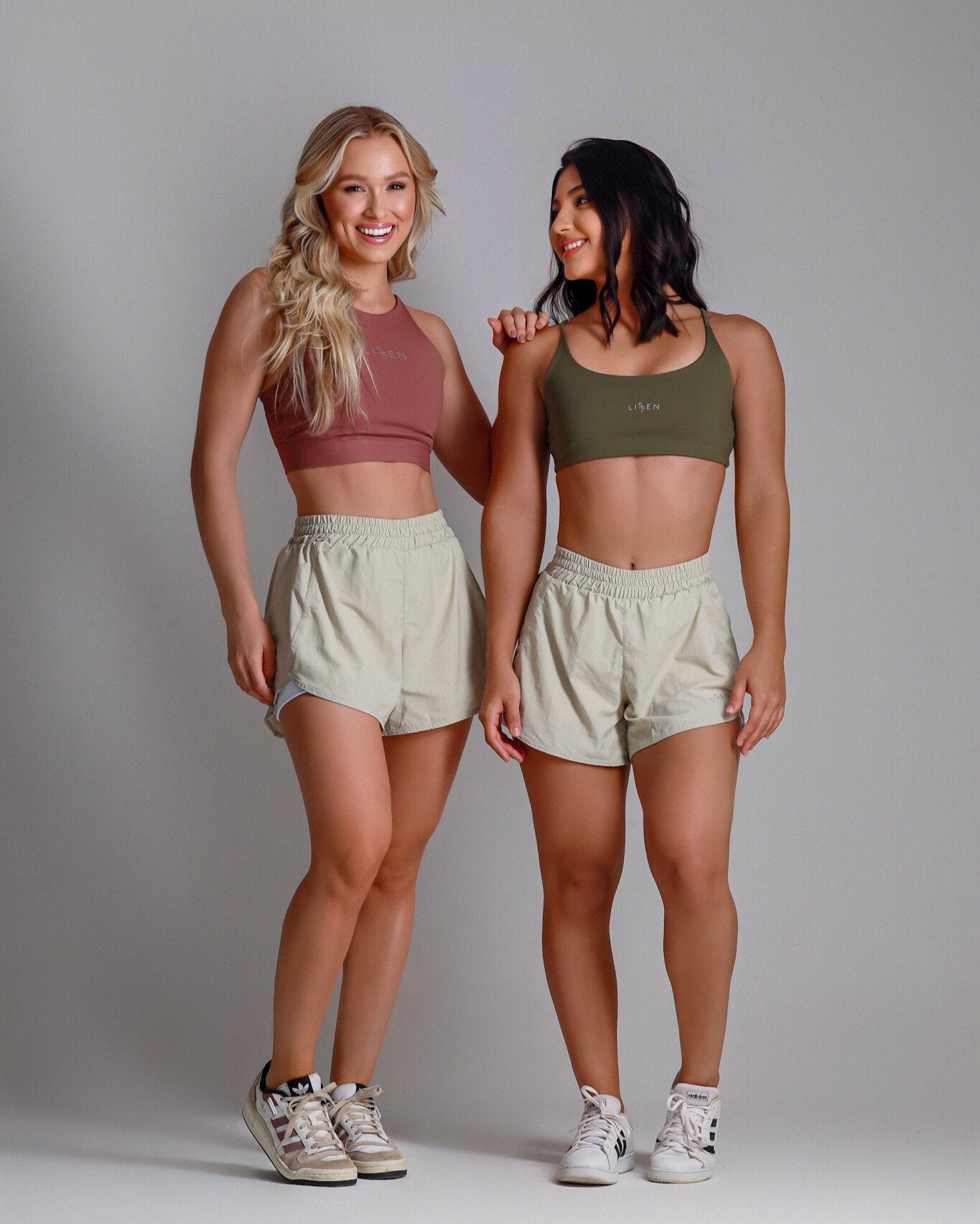 Short soltinho de tactel com bermuda interna e bolso