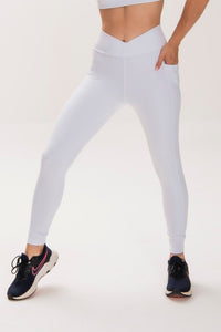 Legging Cós Alto Cruzado Alta Compressão com Bolsos Laterais – Tecnologia Emana®