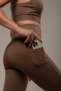 Legging Fitness Média Compressão com Dois Bolsos Laterais