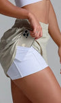 Short soltinho de tactel com bermuda interna e bolso